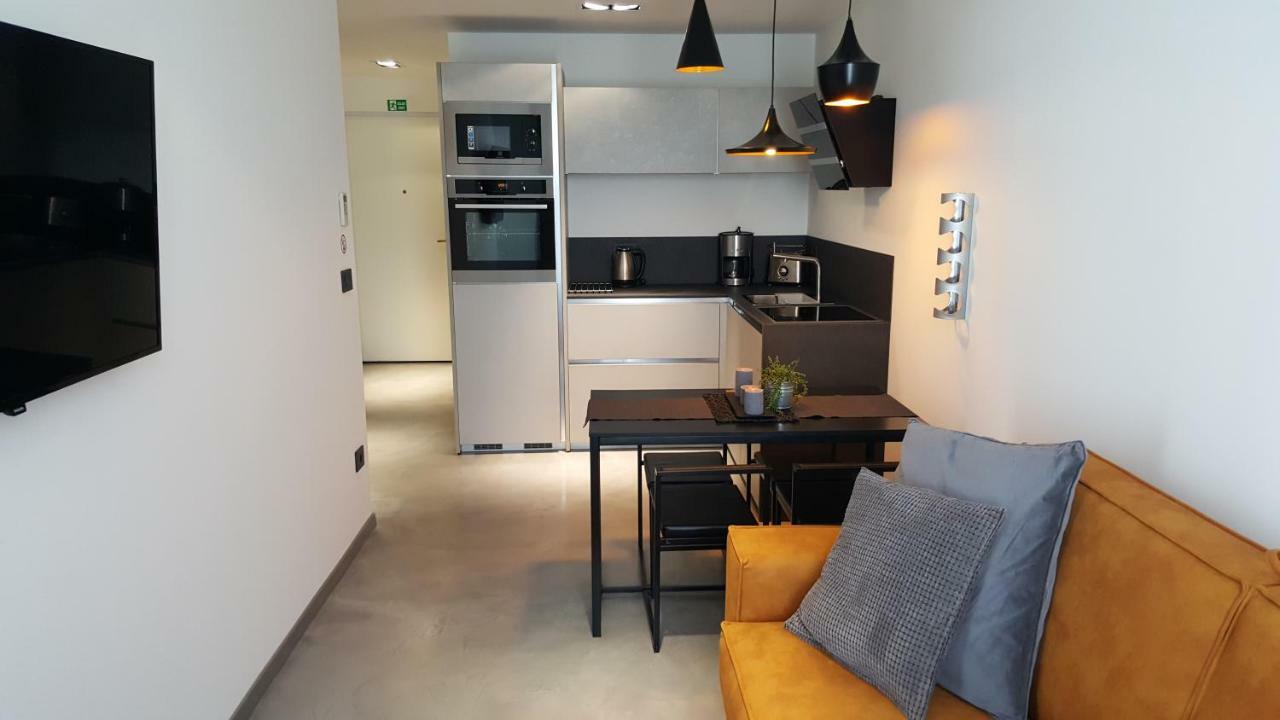 Apartman Vip, With Free Garage Parking PUY Eksteriør bilde