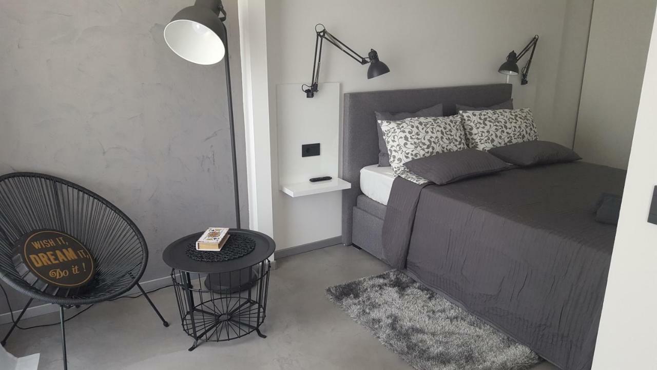 Apartman Vip, With Free Garage Parking PUY Eksteriør bilde