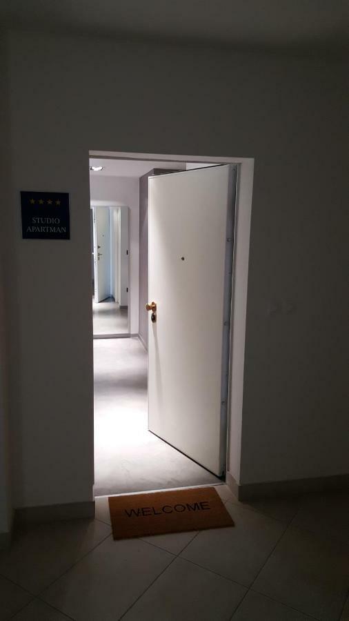 Apartman Vip, With Free Garage Parking PUY Eksteriør bilde