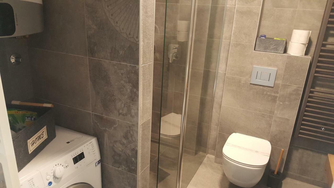 Apartman Vip, With Free Garage Parking PUY Eksteriør bilde