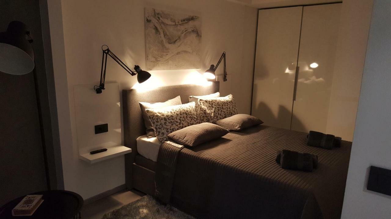 Apartman Vip, With Free Garage Parking PUY Eksteriør bilde